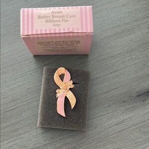 Avon Pink and Gold Heart Cutout Brooch